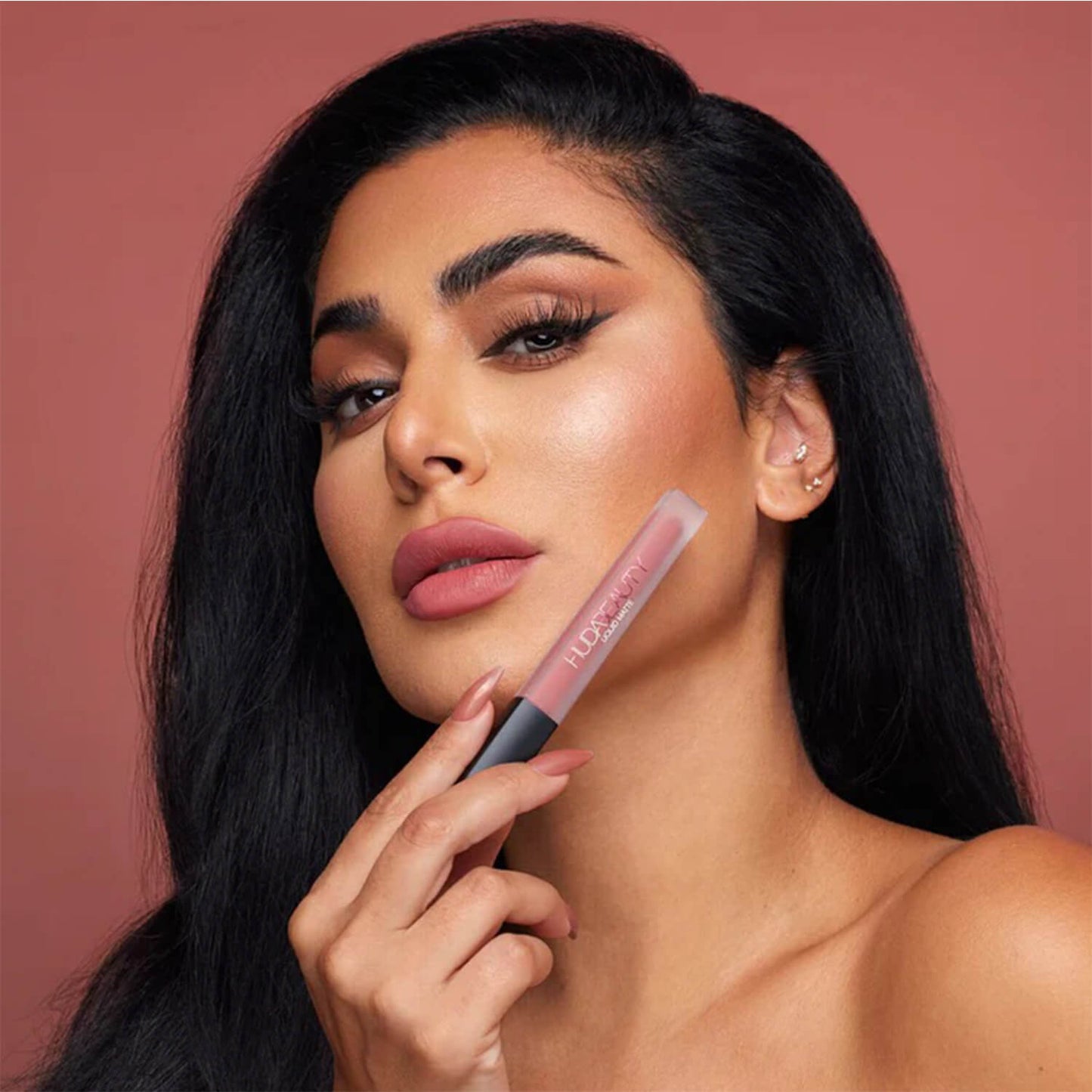 Huda Beauty Legit Bombshell Makeup Set