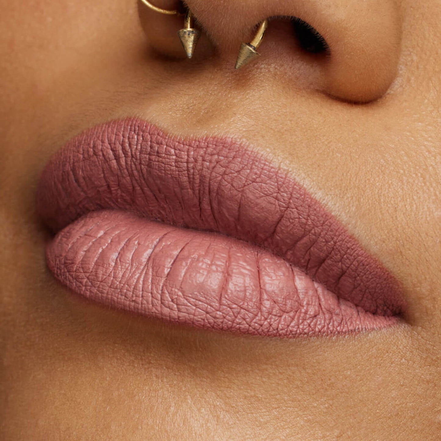 Huda Beauty Liquid Matte Lipstick - Wifey